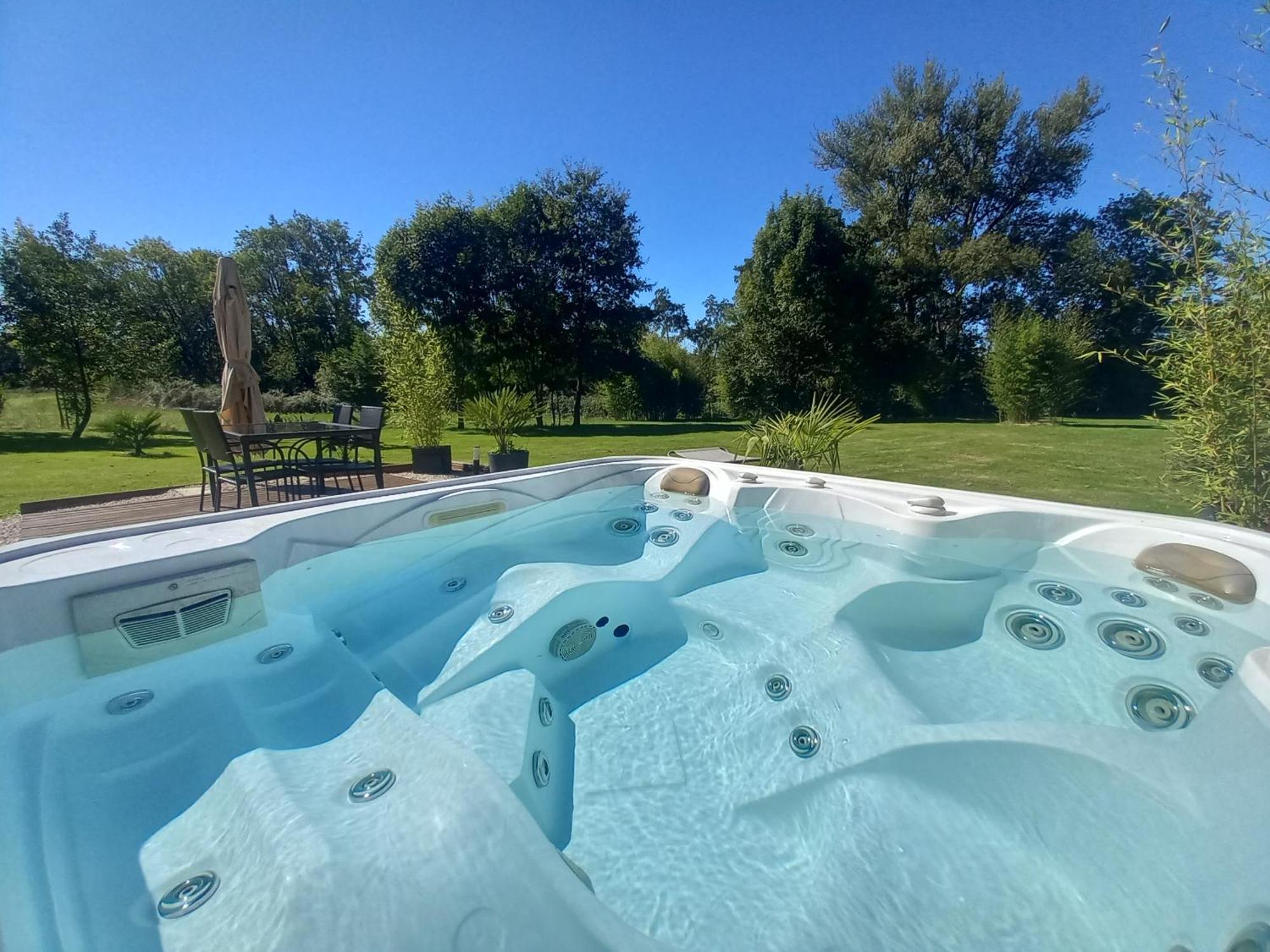 Villa L'Oasis Des Pyrénées Campuzan Esterno foto